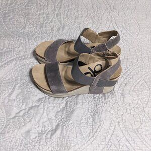 OTBT Bushnell Slingback Platform Sandals (Soft Grey)